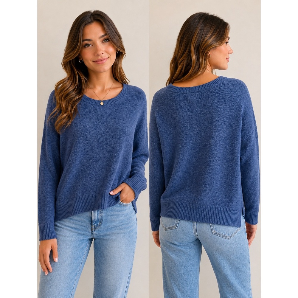 American Eagle Blue Textured Knit Crewneck Sweater Large Relaxed Fit Long Sleeve